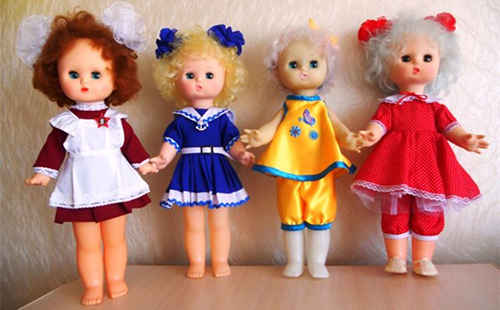 Ученичка и други - кукли на СССР